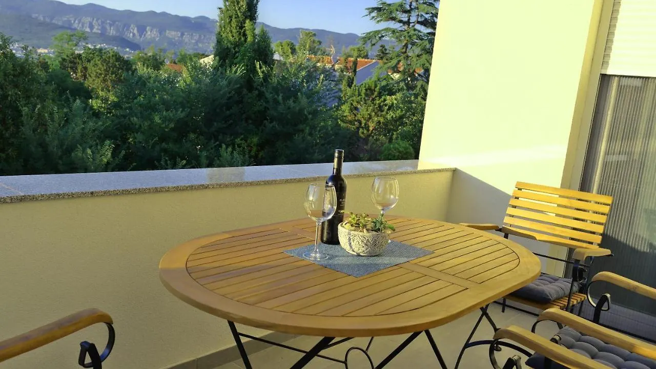 Apartment Karmen Silo  0*, Silo (Krk) Croatia