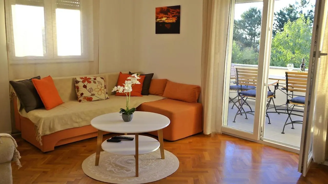 Apartment Karmen Silo  Croatia